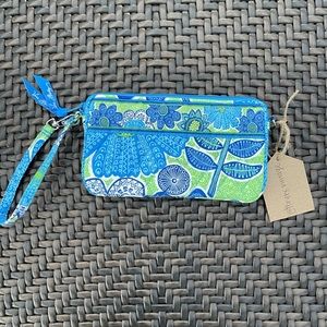 VERA BRADLEY WRISTLET/ WALLET